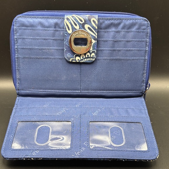 Vera Bradley Blue and White Patterned Wallet RFID - Picture 4 of 7